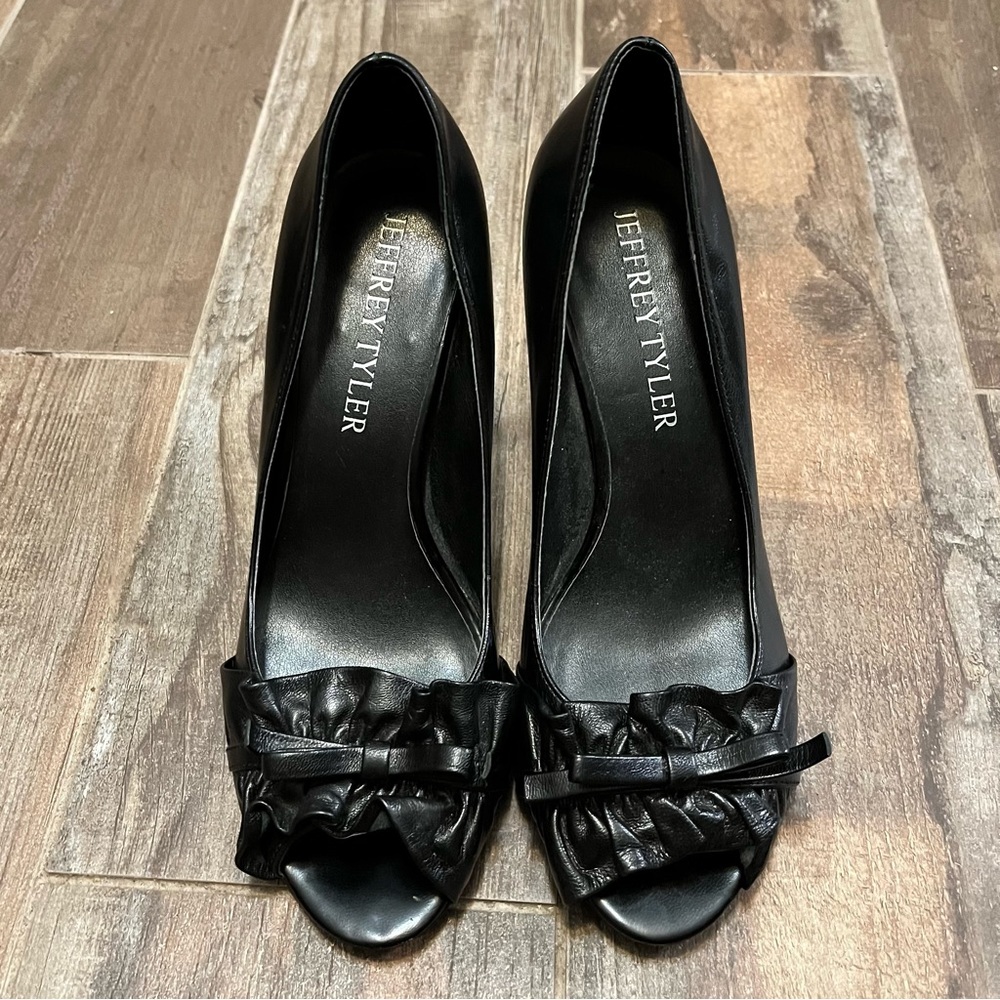 Jeffery Tyler Black Heels